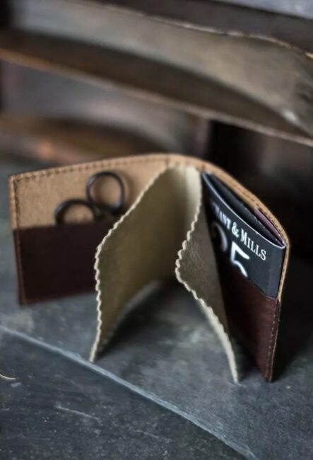 Merchant & Mills - Leather Needle Wallet - Nadeletui