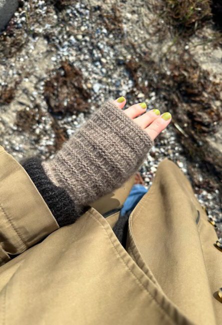 My Favourite Things Knitwear - Gloves No 1